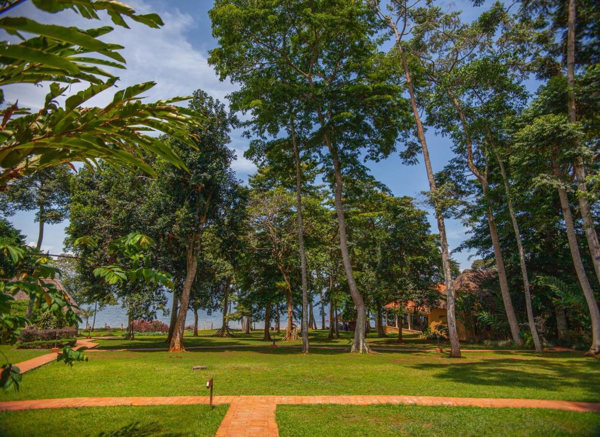 Brovad Sands Lodge Kalangala Eksteriør billede