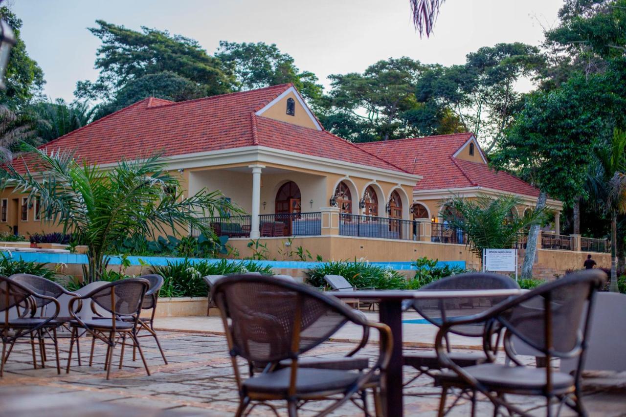 Brovad Sands Lodge Kalangala Eksteriør billede
