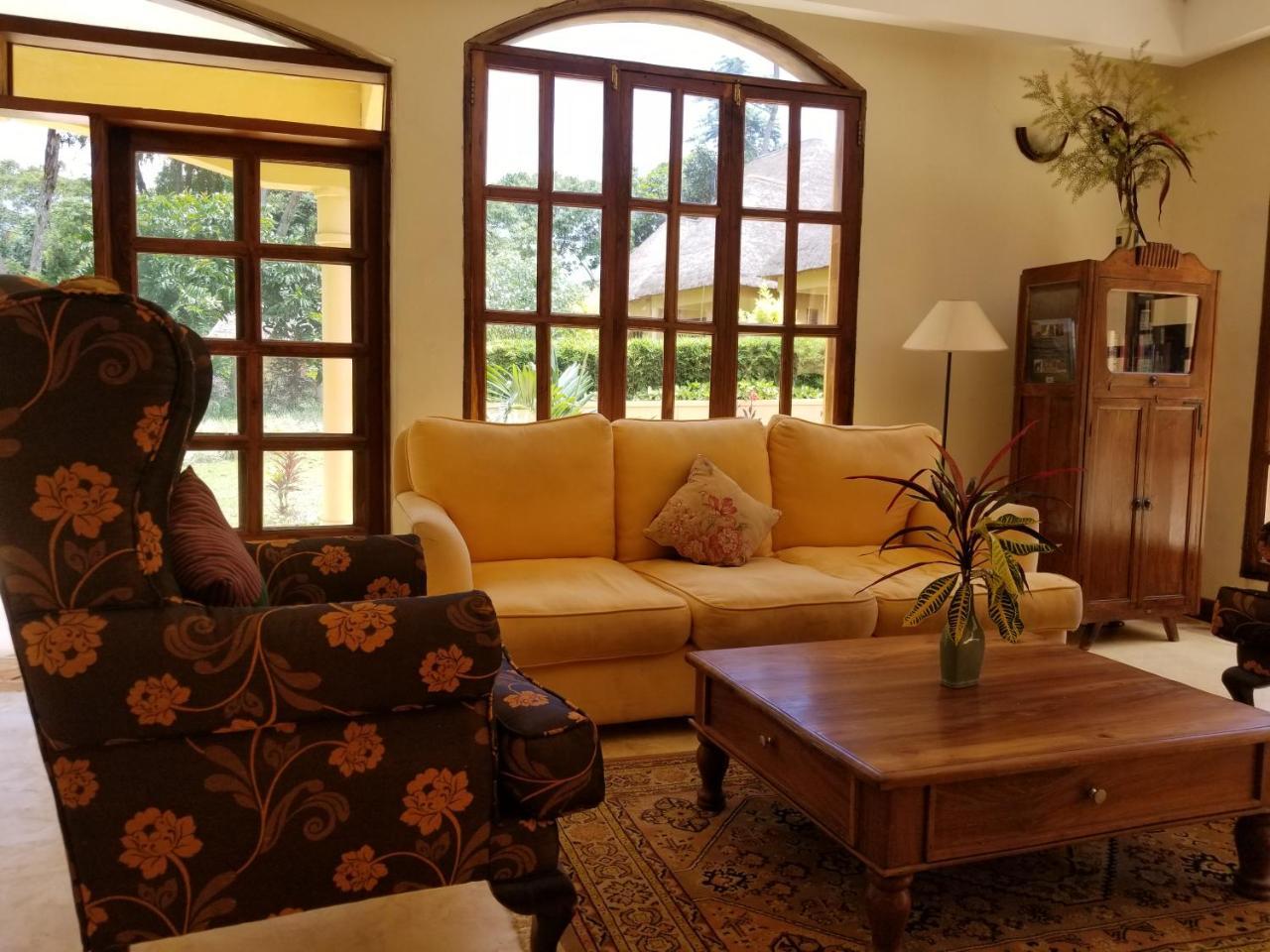 Brovad Sands Lodge Kalangala Eksteriør billede
